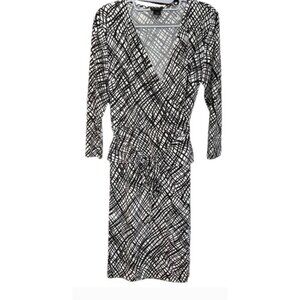 Ann Taylor Wrap Dress Black/Cream Size Medium